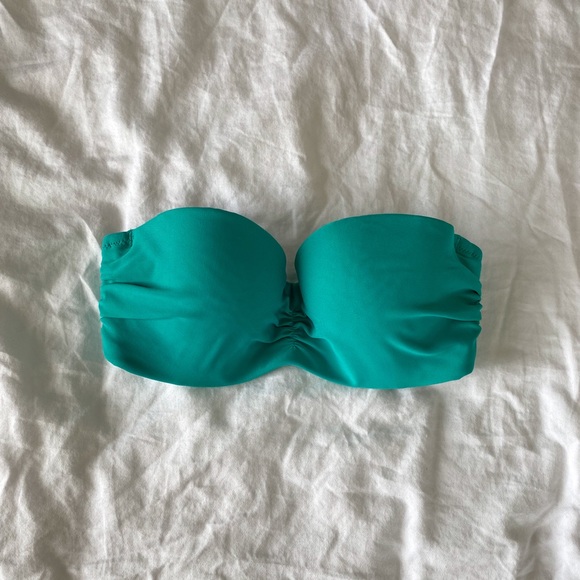 2/$40💜 CLOSET CLEAN OUT: Aerie bandeau bikini top - Picture 1 of 6